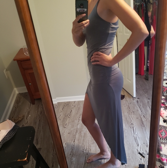 Dress - Picture 2 of 4